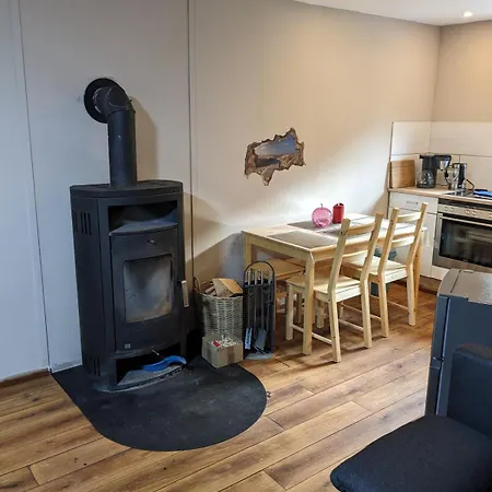 아파트 Kleine Am Waldrand 바우슈테르트