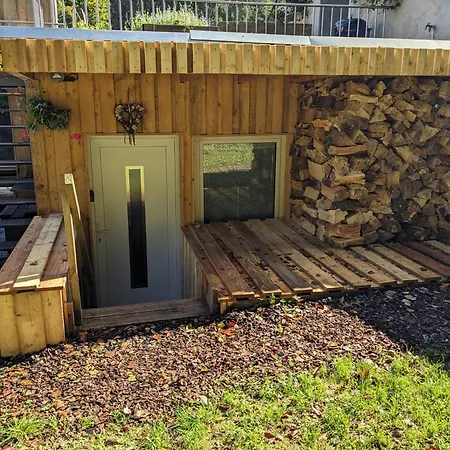 Kleine Am Waldrand Lägenhet Baustert