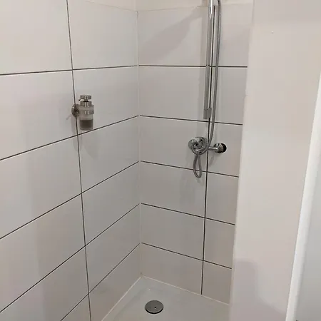 Kleine Am Waldrand 바우슈테르트