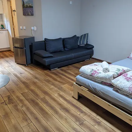 Kleine Am Waldrand *