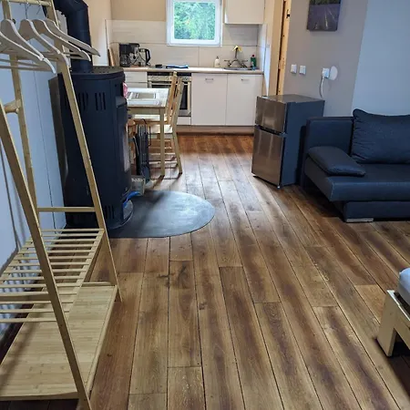Kleine Am Waldrand Apartment Baustert