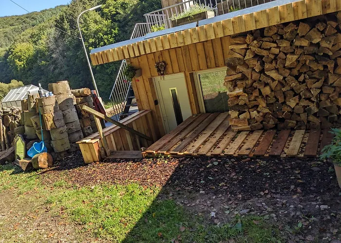 Kleine Am Waldrand Baustert