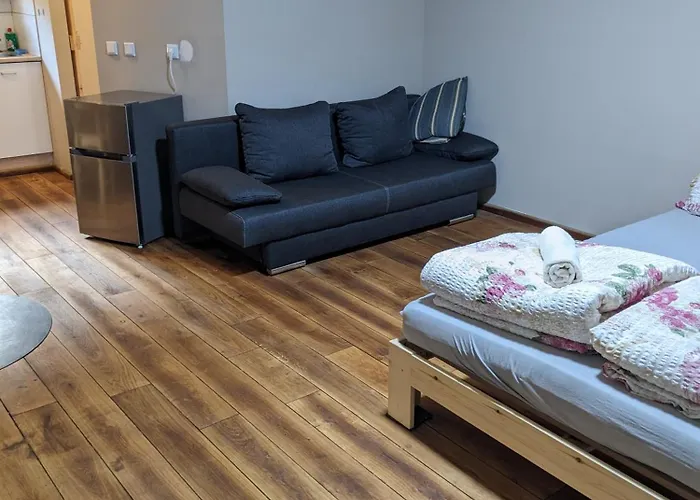 Kleine Am Waldrand *